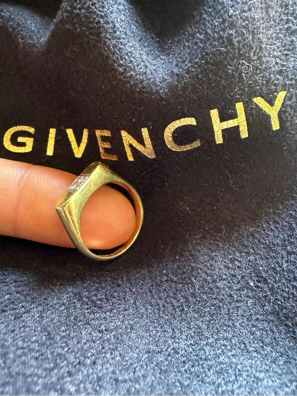 Vtg Givenchy women’s solid 14kt stamped Gold and Diamond jnlay Signet Ring Sz 6